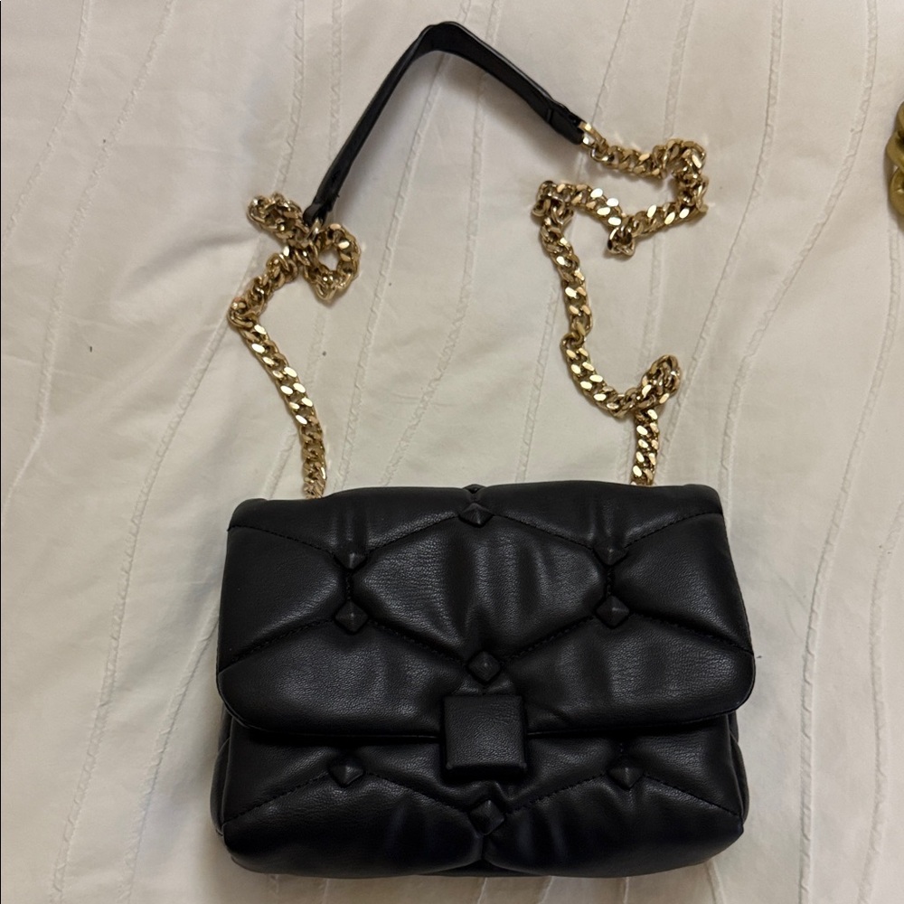 Zara Black Quilted Crossbody with Gold Chain Strap